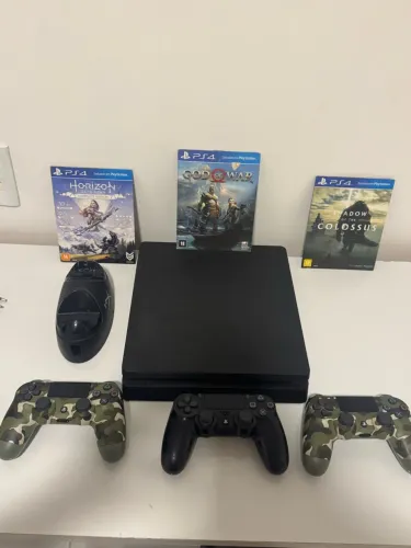 Vendo ps4 slim 1 TB em excelente estado e funcionando perfeitamente