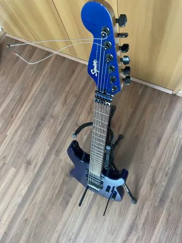 Guitarra Fender Squier