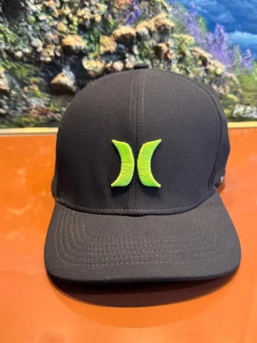 Boné Hurley Icon Preto com Tecnologia H2O-DRI Masculino Novo