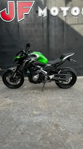 Kawasaki Z900