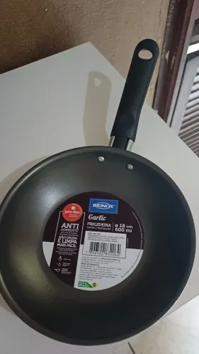 Frigideira brinox antiaderente 18cm 600ml SEMINOVO NUNCA USADA