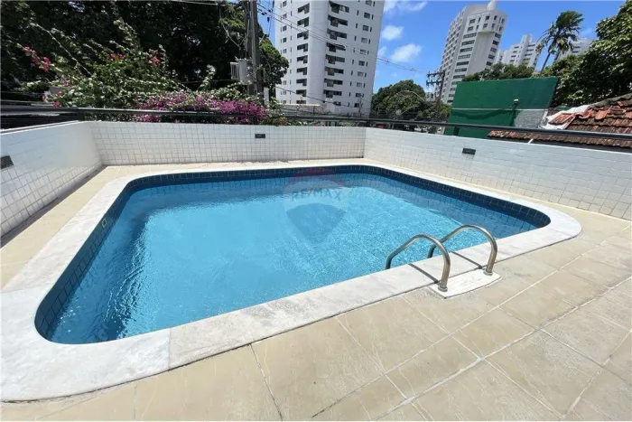 Vendo apartamento 110m² | 3(três) quartos | 2(duas) Vagas | Piscina | Salão de festas