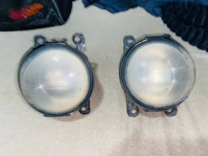 FAROL DE MILHA FORD FUSION/FOCUS COM LÂMPADA
