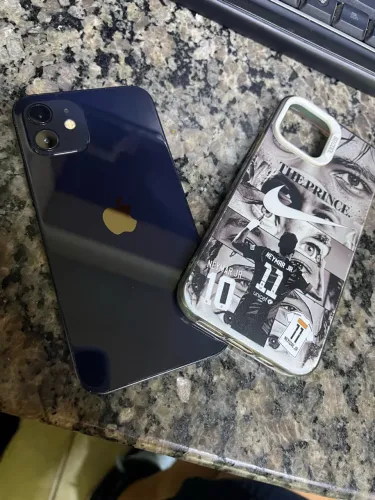 iPhone 12