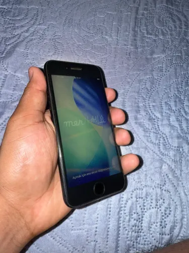 Vendo iPhone SE em ótimo estado
