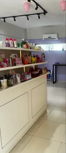 Móvel expositor central (Pego até R$1.100)