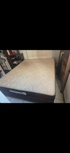 Cama Box Queen