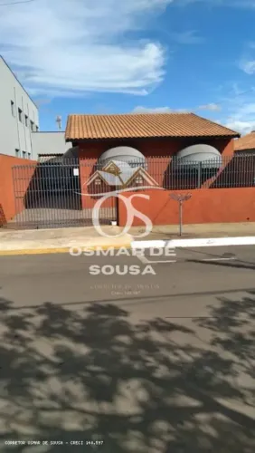 Casa á venda no Centro de Cesário Lange - SP