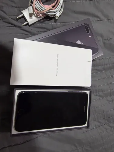 iPhone 8 Plus 64GB Preto + CAIXA Original e Acessórios 