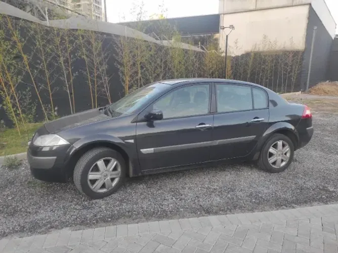 Renault Megane Sedan Dynamique Hi-flex 1.6 16V 2008