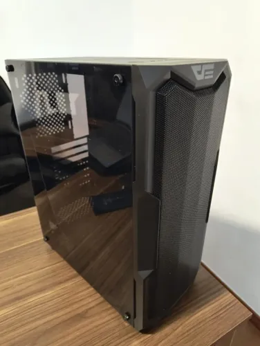 Gabinete gamer mATX para 7 fans/ventoinhas