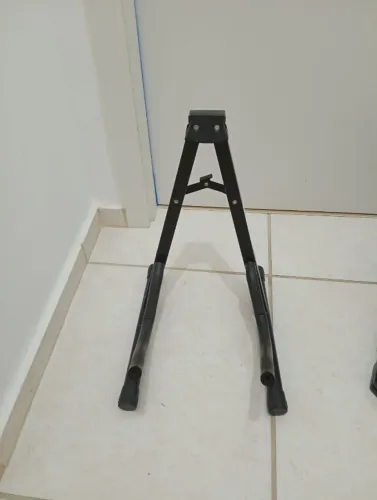 Suporte de Chão Universal para Guitarra, Violão e Baixo