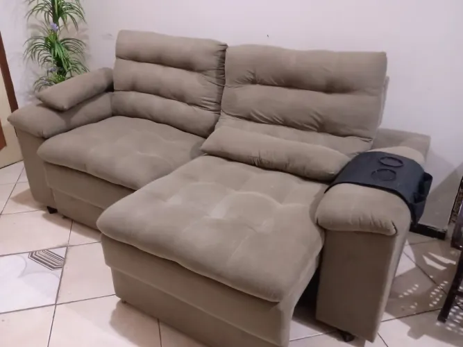 Sofá 3 lugares Retrátil e reclinável, cama inbox