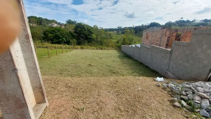 Vende-se um lote no Centro