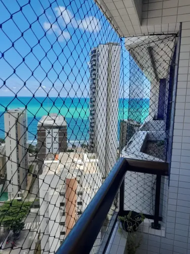 SEU NOVO LAR A POUCOS PASSOS DA PRAIA DE BOA VIAGEM - 4 QTS