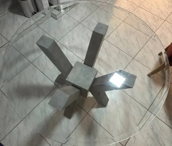Mesa de vidro em ótimo estado