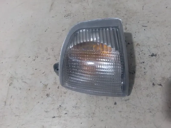 Pisca Escort 87/92 L.E Cristal Acrílico (Novo)