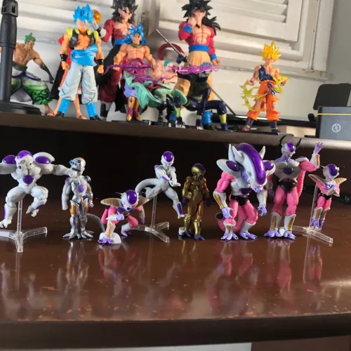Conjunto de Figures Actions Freeza de Dragon Ball