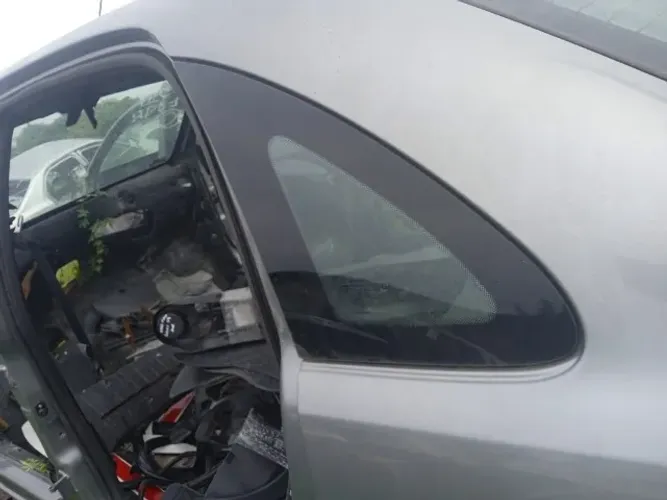 Vidro Fixo Lateral Tras. Esquerda Corsa Premium Sedan 2005 - 2012