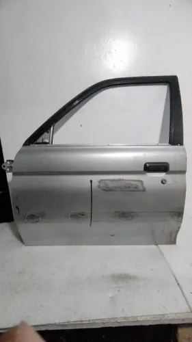 Porta Pajero 2002 sport 