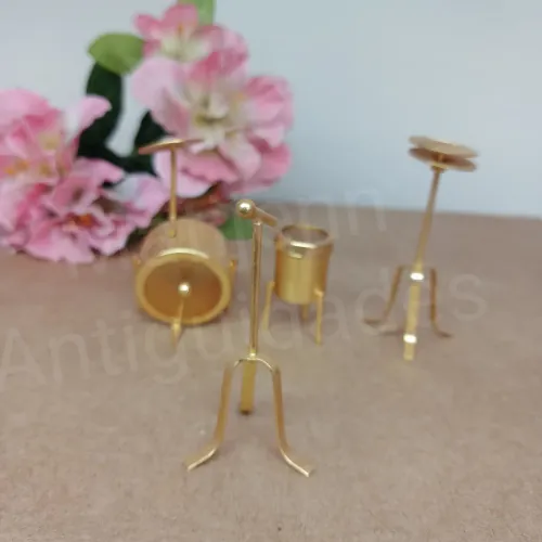 Colecionável: Antiga miniatura de bateria musical, em metal - 04 peças