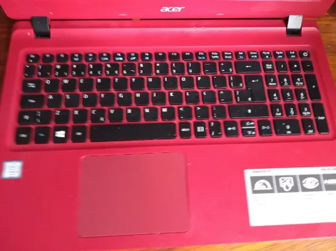 Notebook laptop computador Acer Es 15 usado em excelentes condições 