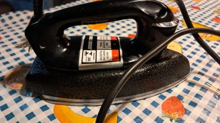 Ferro de Passar Black&Decker Grafitado