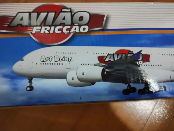 Avião de Brinquedo à Fricção