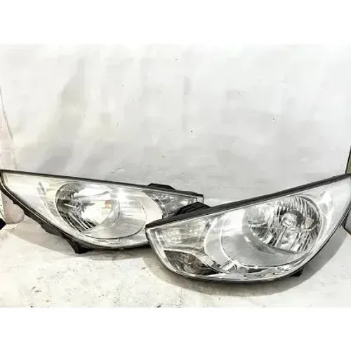 Par Farol Ix35