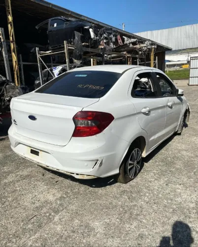 Ford Ka Sedan retirada de peças 