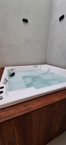 Banheira de Hidromassagem - Nova Apartir