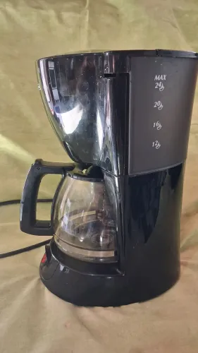 Cafeteira Elétrico Black Decker. 220v. 24 xíc.