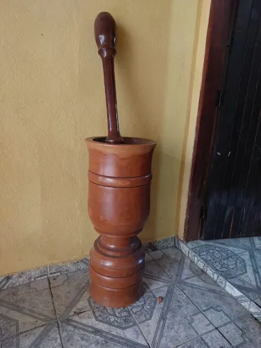 Pilão em Madeira de Lei