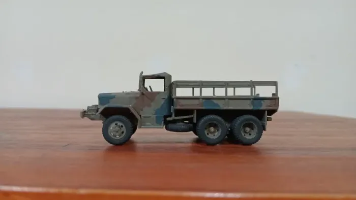 BLINDADOS DE COMBATE - CAMINHÃO EM PLASTIMODELISMO 1/72