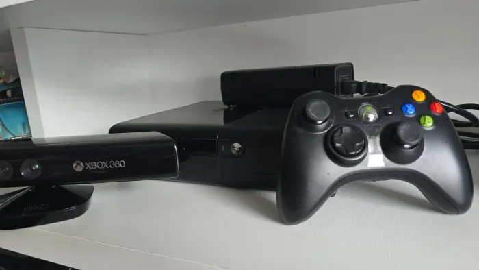 Xbox 360 completo com Kinect