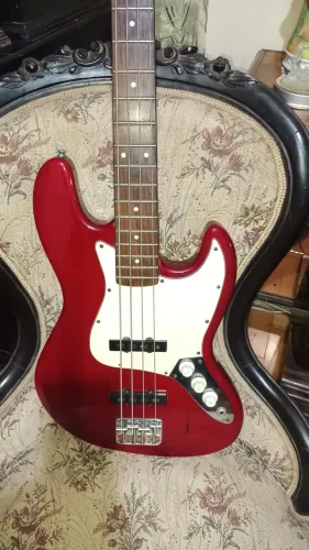 Baixo michael Jazz Bass anos 80-90, raridade, estilo fender, inclusive o som