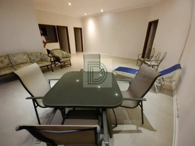 Excelente casa - 6 suítes, piscina e muito mais!