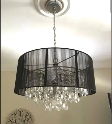 Lustre novo lacrado com 5 lâmpadas novas<br> https://wa.me/c/ * 