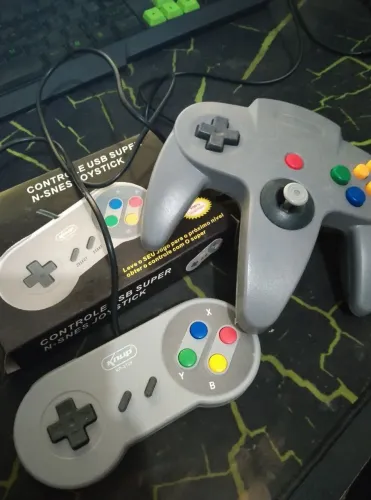 Controles USB Nintendo 64 e Super Nintendo Knup