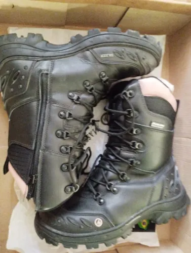 Botas Táticas Impermeáveis - Conforto e Durabilidade