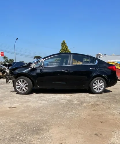 Sucata para Retirada de Peças Cerato 1.6 2014