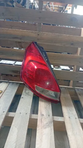 LANTERNA FORD NEW FIESTA TRASEIRA ESQUERDA 12/19 COM DETALHE