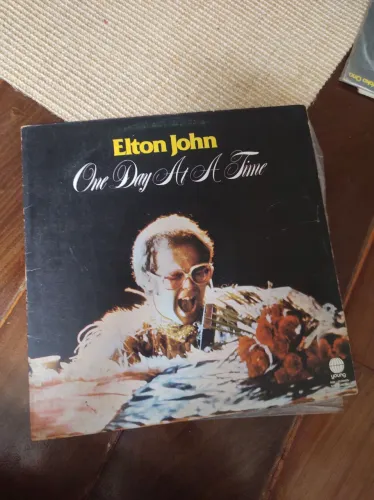 Disco vinil Elton John. Os três 190,00