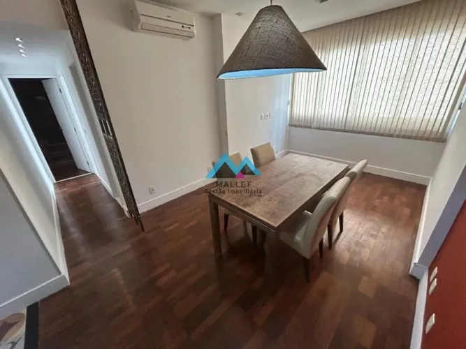 Excelente apartamento de 2 quartos, sendo 1 suíte, 69 m², com vaga de garagem, à venda no