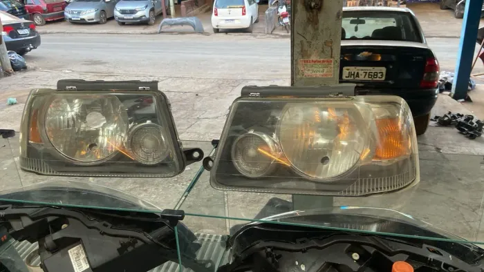 Faróis para Carro ranger