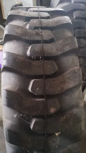 Pneu 17.5-25