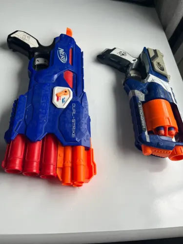 Nerf Dual Strike e Strongarm