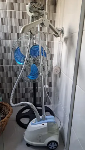 Passadeira a vapor britânia