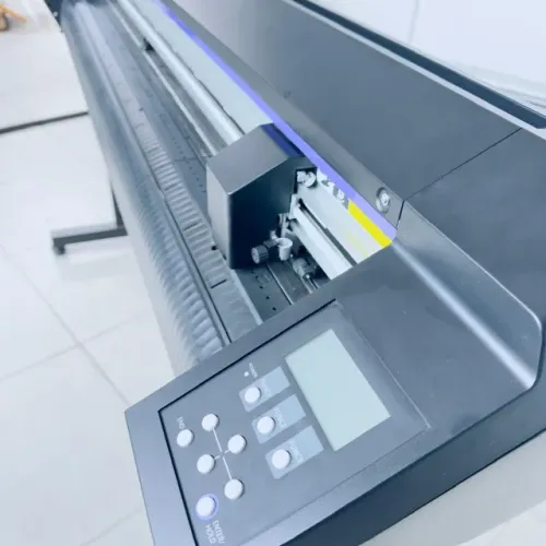 Plotter de recorte Mimaki CG 130 AR