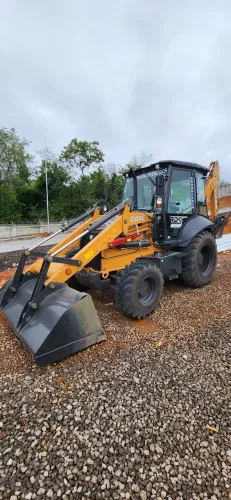 990 horas!!! Retroescavadeira Case comprada em dez 2023